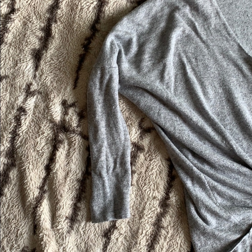 Sweater - Picture 4 of 4